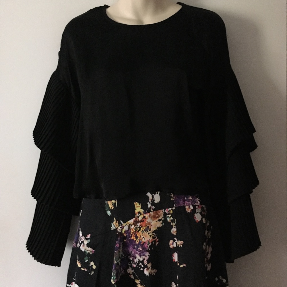 Last Chance! ISLA Australia Black Top - Three Tier Fan Pleat Sleeves S